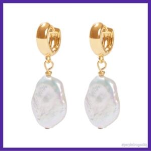 Our Spare Change Isla Pearl Earrings NWT